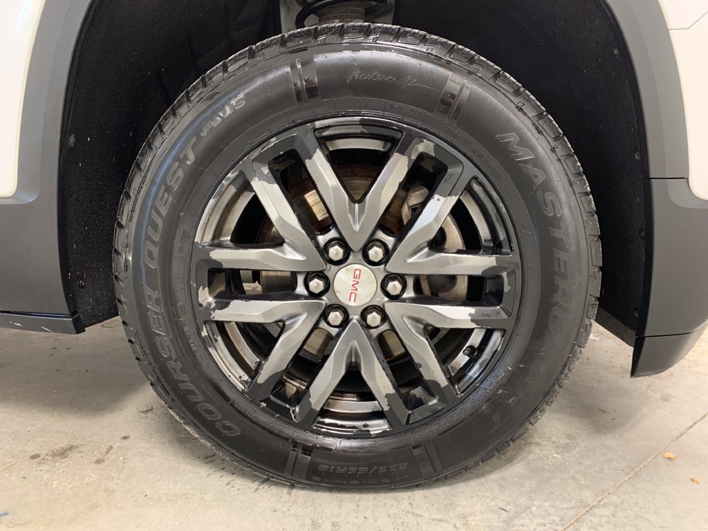 Used 2017 GMC Acadia SLT AWD/4WD image 12