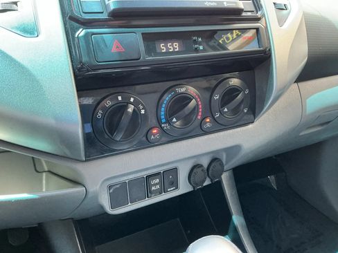 Used 2014 Toyota Tacoma PreRunner RWD image 18