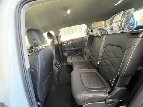 New 2026 Volkswagen Atlas SE image 22