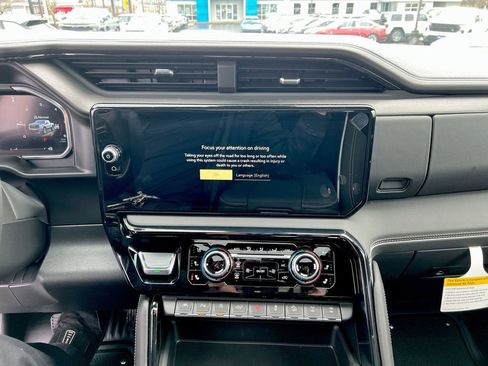 New 2026 GMC Sierra 1500 AT4X w/ LPO, Black Badging Package AWD/4WD image 36