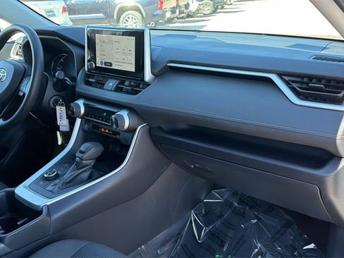 Certified 2025 Toyota RAV4 LE image 37