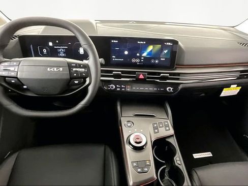 New 2026 Kia Sportage SX Prestige AWD/4WD image 6