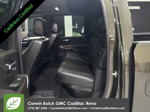 Certified 2022 GMC Sierra 2500 Denali w/ Denali Ultimate Package AWD/4WD image 30