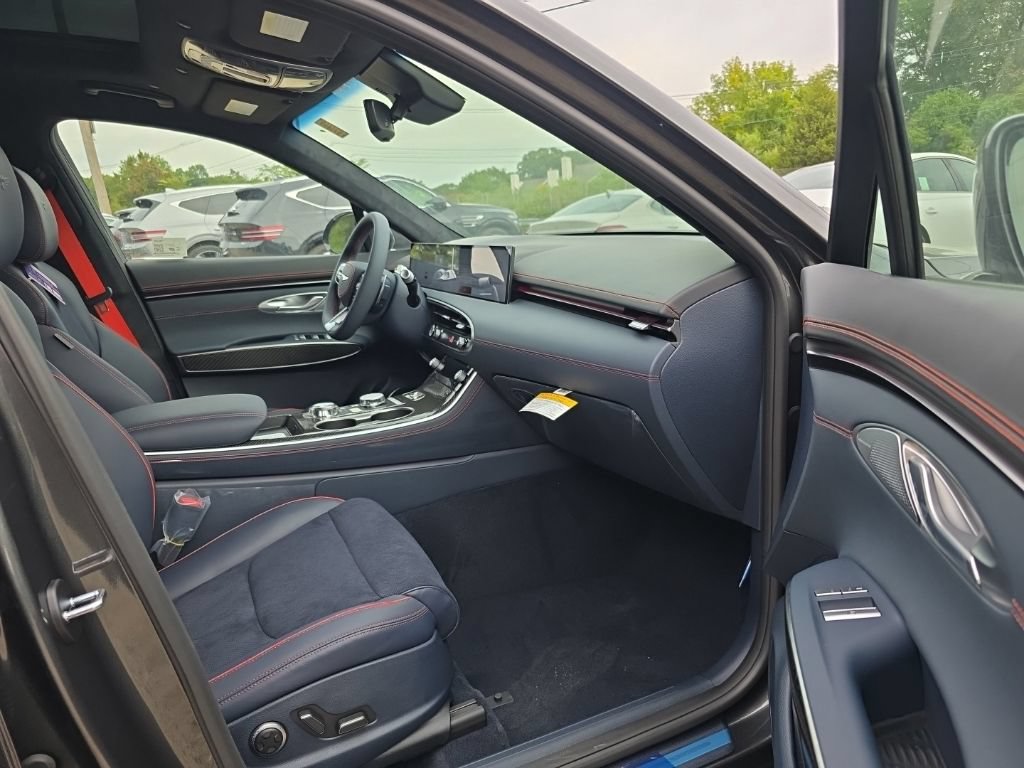 New 2027 Genesis GV70 3.5T Prestige AWD/4WD image 14