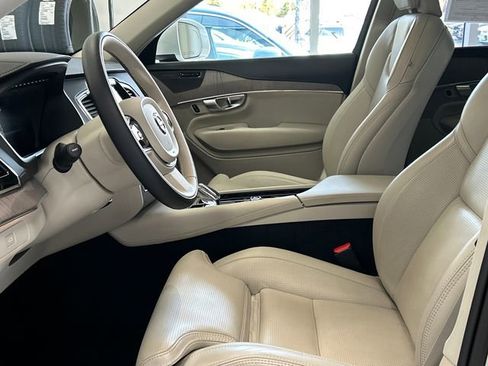 Certified 2024 Volvo XC90 B6 Ultimate image 10