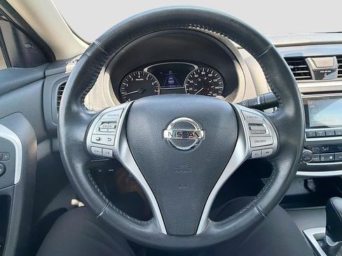 Used 2017 Nissan Altima 2.5 SV FWD image 11