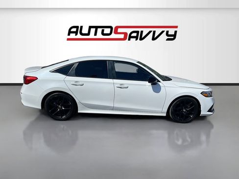 Used 2023 Honda Civic Sport image 8