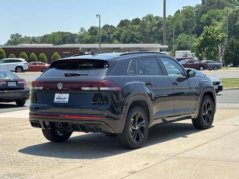 New 2026 Volkswagen Atlas Cross Sport SEL R-Line AWD/4WD image 2