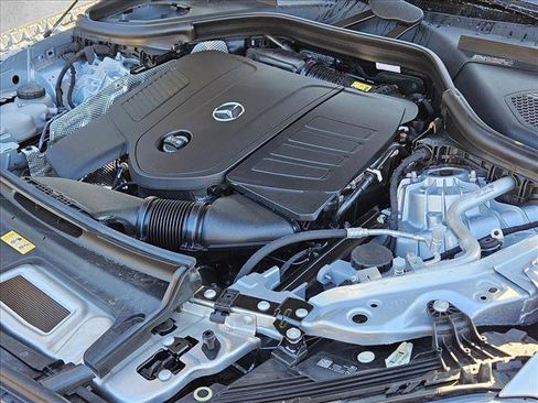 Certified 2025 Mercedes-Benz GLC 300 image 24