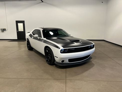 Used 2023 Dodge Challenger R/T w/ T/A Package image 1