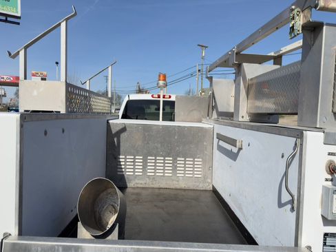 Used 2012 Chevrolet Silverado 3500 W/T image 14