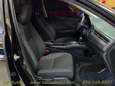 Used 2022 Honda HR-V EX image 16