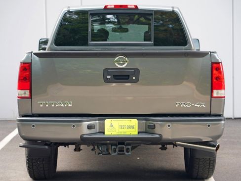 Used 2015 Nissan Titan PRO-4X AWD/4WD image 46