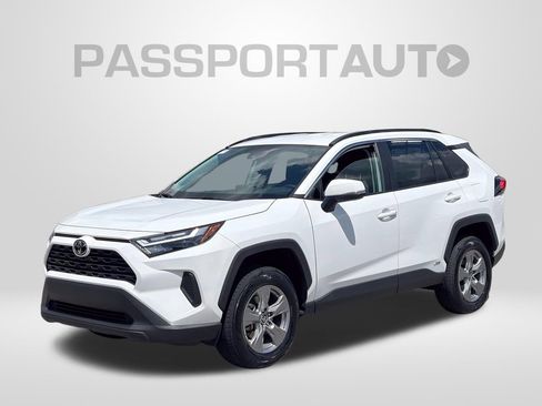 Used 2025 Toyota RAV4 LE AWD/4WD image 1
