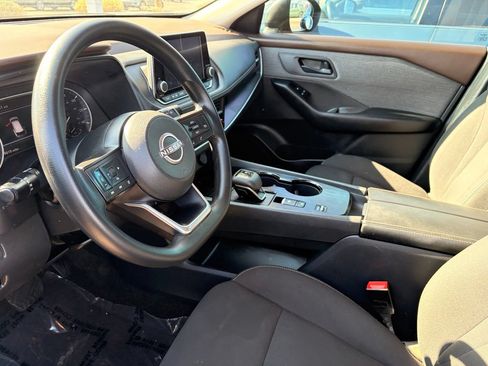 Used 2023 Nissan Rogue S FWD image 18
