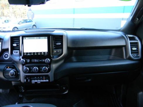 Used 2022 RAM 2500 Tradesman w/ Safety Group image 17