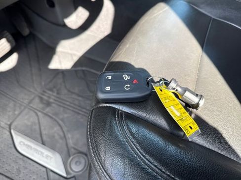 Used 2020 Chevrolet Silverado 1500 LT w/ All-Star Edition image 30