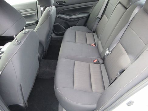 Used 2025 Nissan Altima 2.5 SV image 12