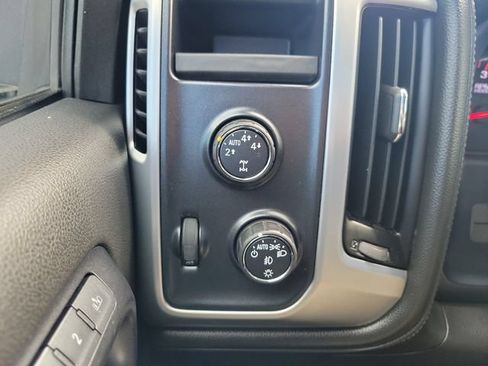 Used 2014 GMC Sierra 1500 SLT w/ SLT Preferred Package AWD/4WD image 21