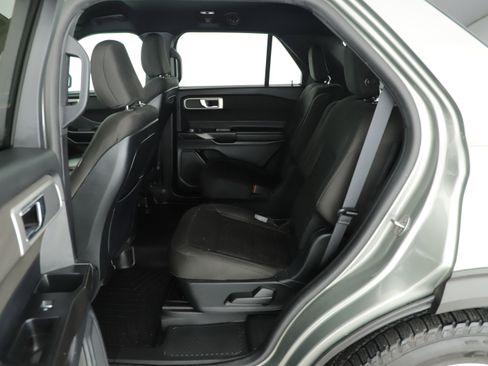Certified 2020 Ford Explorer XLT image 6
