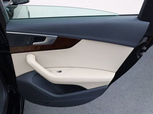 Used 2017 Audi A4 2.0T Premium image 21