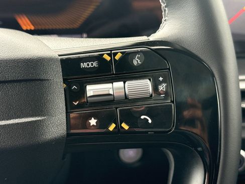 New 2026 Kia Sorento S w/ S Panoramic Sunroof Package image 29