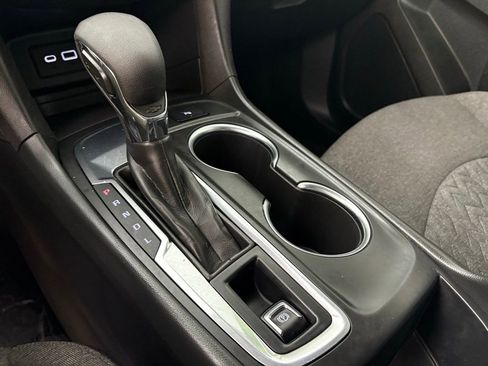 Used 2024 Chevrolet Equinox LT image 33