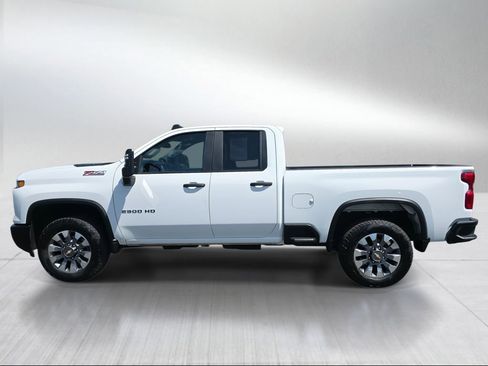 Used 2025 Chevrolet Silverado 2500 Custom w/ Custom Value Package AWD/4WD image 6