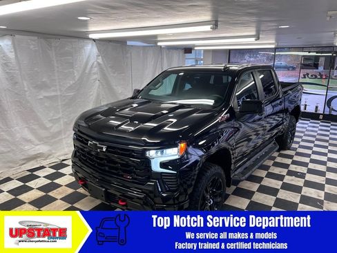 Used 2022 Chevrolet Silverado 1500 LT Trail Boss image 5