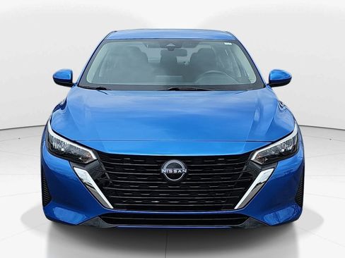 Used 2025 Nissan Sentra SV FWD image 9