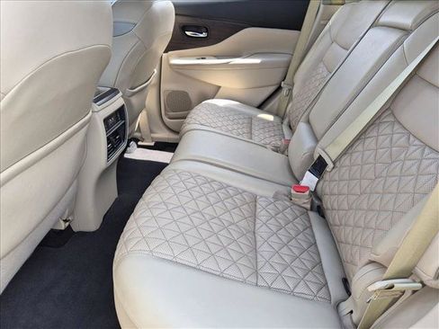 Used 2019 Nissan Murano Platinum FWD image 17
