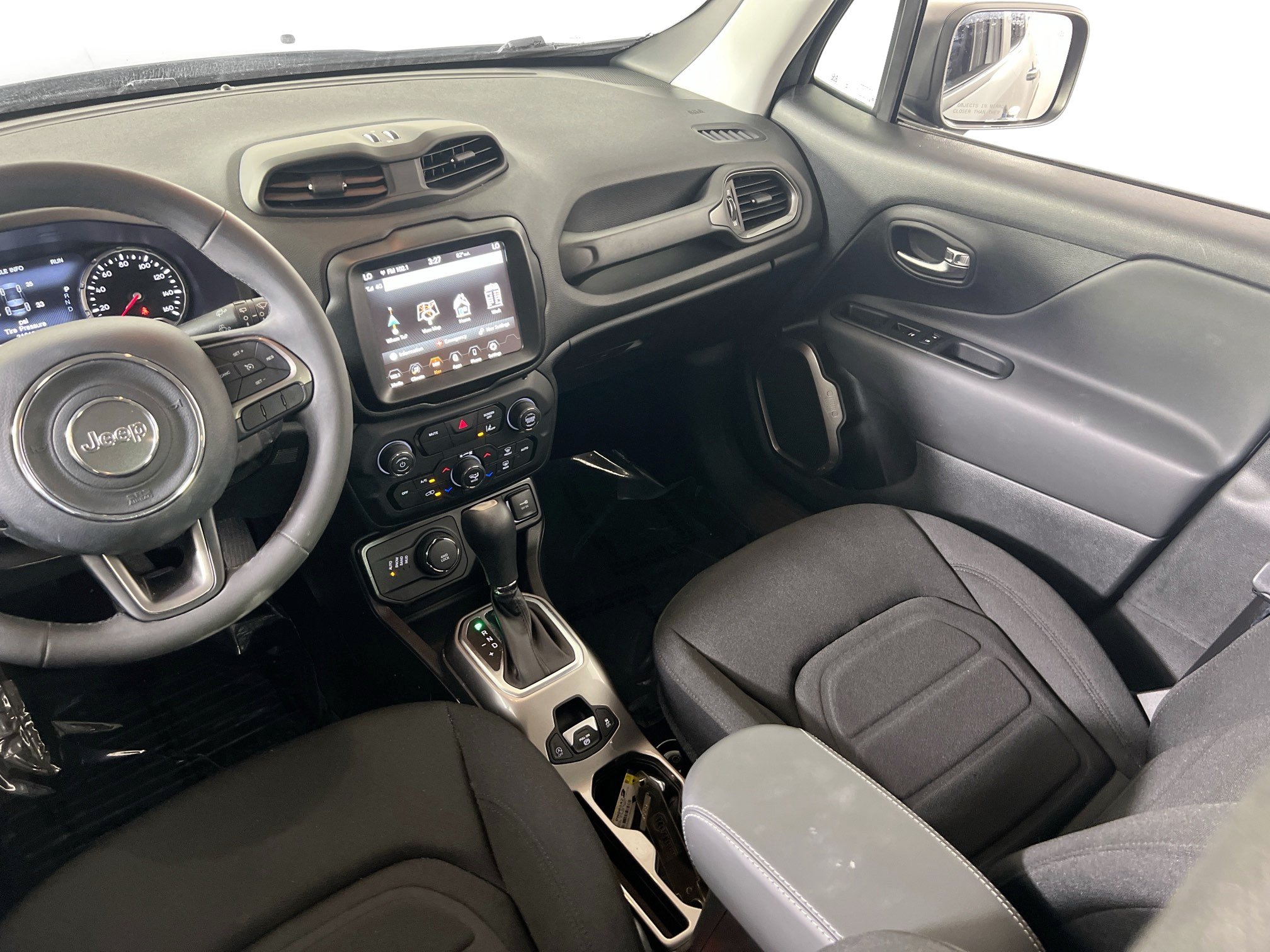 Used 2022 Jeep Renegade Latitude AWD/4WD image 22