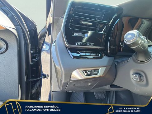 Used 2025 Lexus RX 350 Premium w/ Accessory Package (Z1) FWD image 16