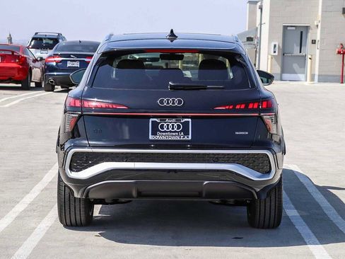 New 2026 Audi Q3 quattro 2.0T AWD/4WD image 5