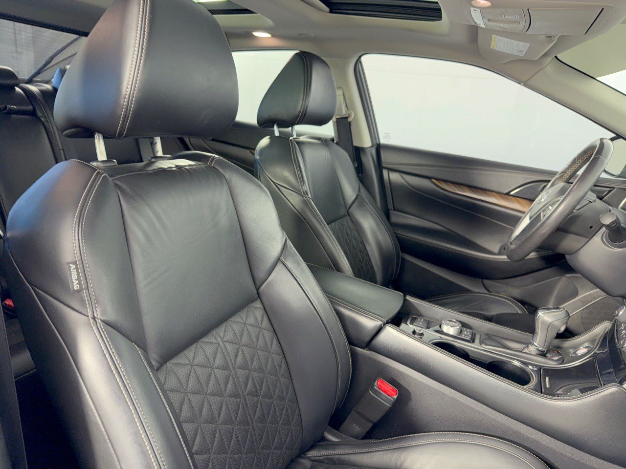 Used 2017 Nissan Maxima Platinum FWD image 30