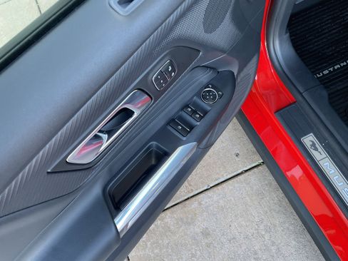 Used 2024 Ford Mustang GT Premium image 17