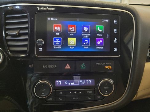 Used 2017 Mitsubishi Outlander SEL image 25