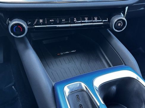 New 2026 Chevrolet Equinox EV LT image 11