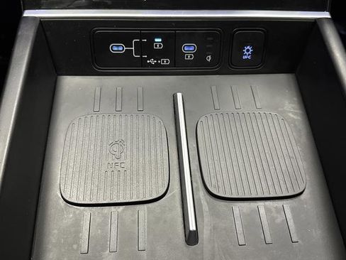 Used 2024 Hyundai Santa Fe Limited image 26