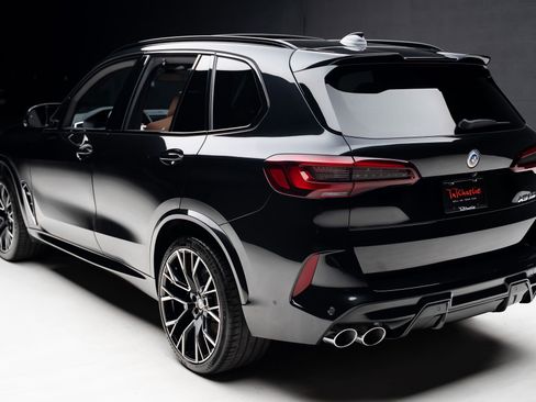Used 2022 BMW X5 M w/ Executive Package AWD/4WD image 25