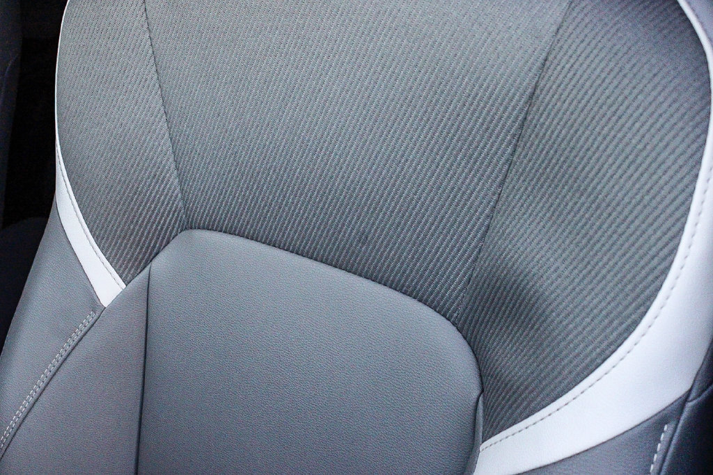 Used 2025 Toyota Camry SE w/ Convenience Package FWD image 23