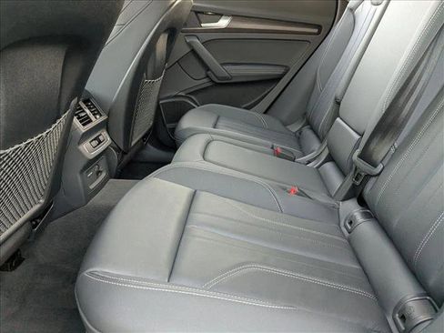 Certified 2025 Audi Q5 2.0T Premium Plus image 18