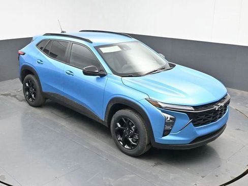 New 2026 Chevrolet Trax LT w/ Driver Confidence Package FWD image 30