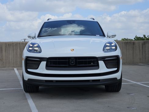 Used 2023 Porsche Macan S image 11