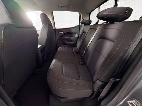 Used 2022 Chevrolet Colorado LT w/ LT Convenience Package image 25