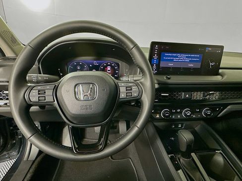 Used 2026 Honda Accord EX-L image 11