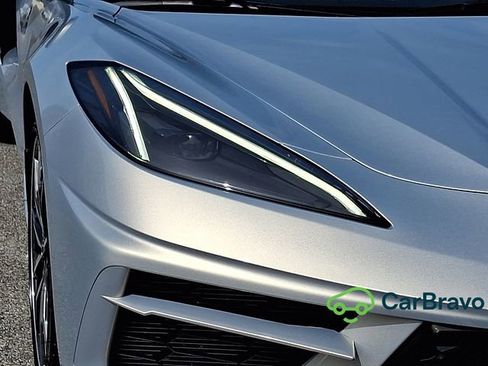 Used 2024 Chevrolet Corvette Stingray Preferred Conv w/ Z51 Performance Package RWD image 9