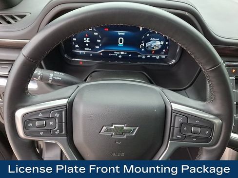 Used 2024 Chevrolet Suburban Z71 w/ Luxury Package AWD/4WD image 4