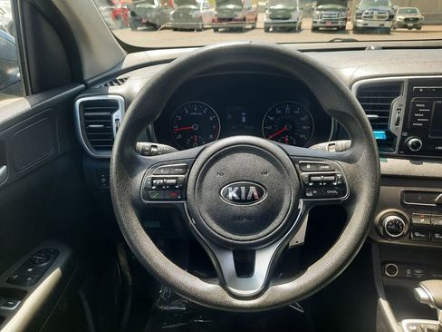 Used 2019 Kia Sportage LX AWD/4WD image 15