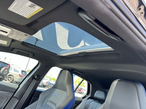 Used 2026 Volkswagen Golf AWD/4WD image 32